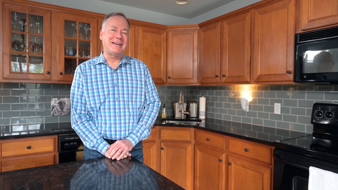 View of Top Kitchen Cabinet Refacing Near Me | Kitchen Magic